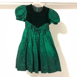 Vintage Sylvia Whyte Green Girls Dress size 5. Dress up Dress (Halloween)